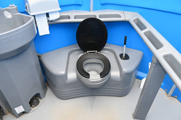 Best Porta potty delivery and setup  in Tuskegee, AL